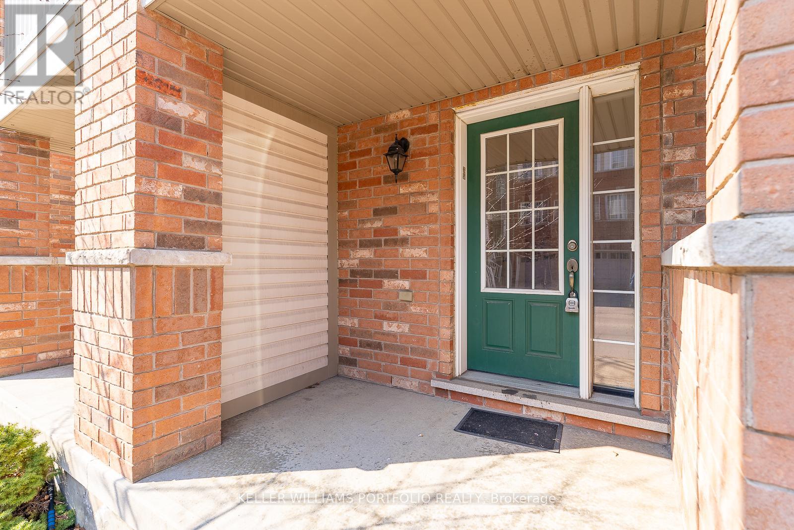 42 - 7 Sirente Drive, Hamilton, Ontario  L9A 0B4 - Photo 2 - X13057130