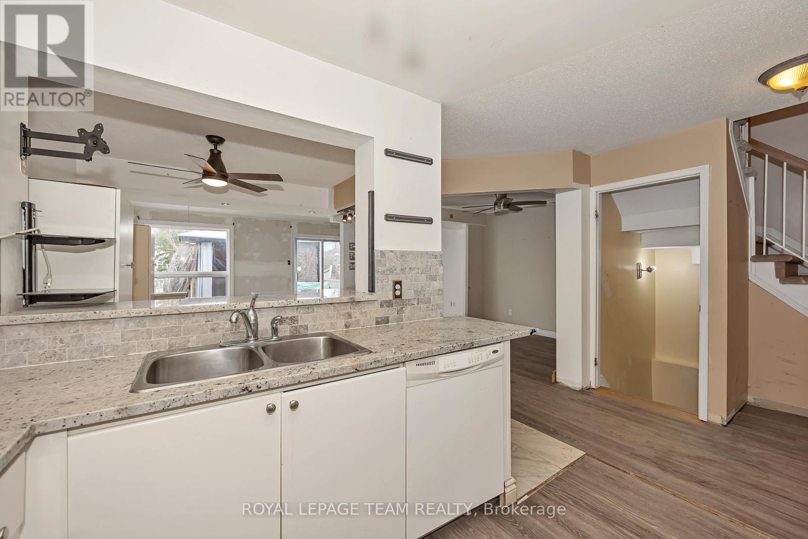 57 Randall James Drive, Ottawa, Ontario  K2S 1L9 - Photo 11 - X13054852