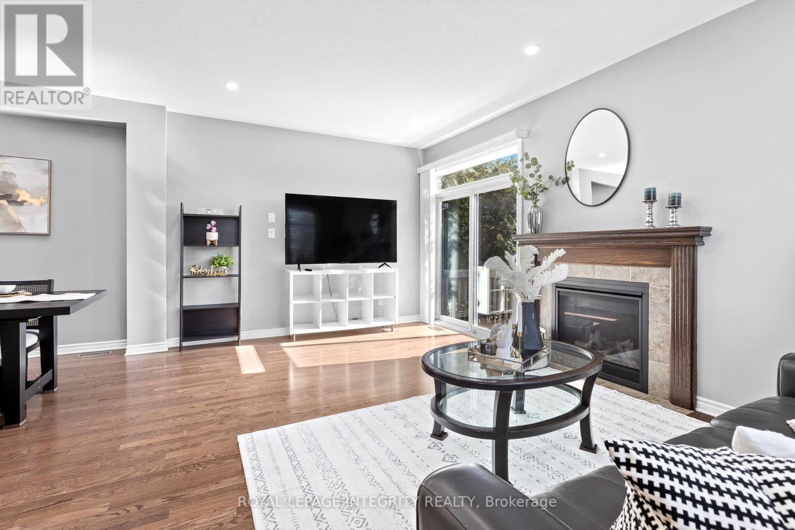 179 Flat Sedge Crescent, Ottawa, Ontario  K1T 0G9 - Photo 5 - X13055990