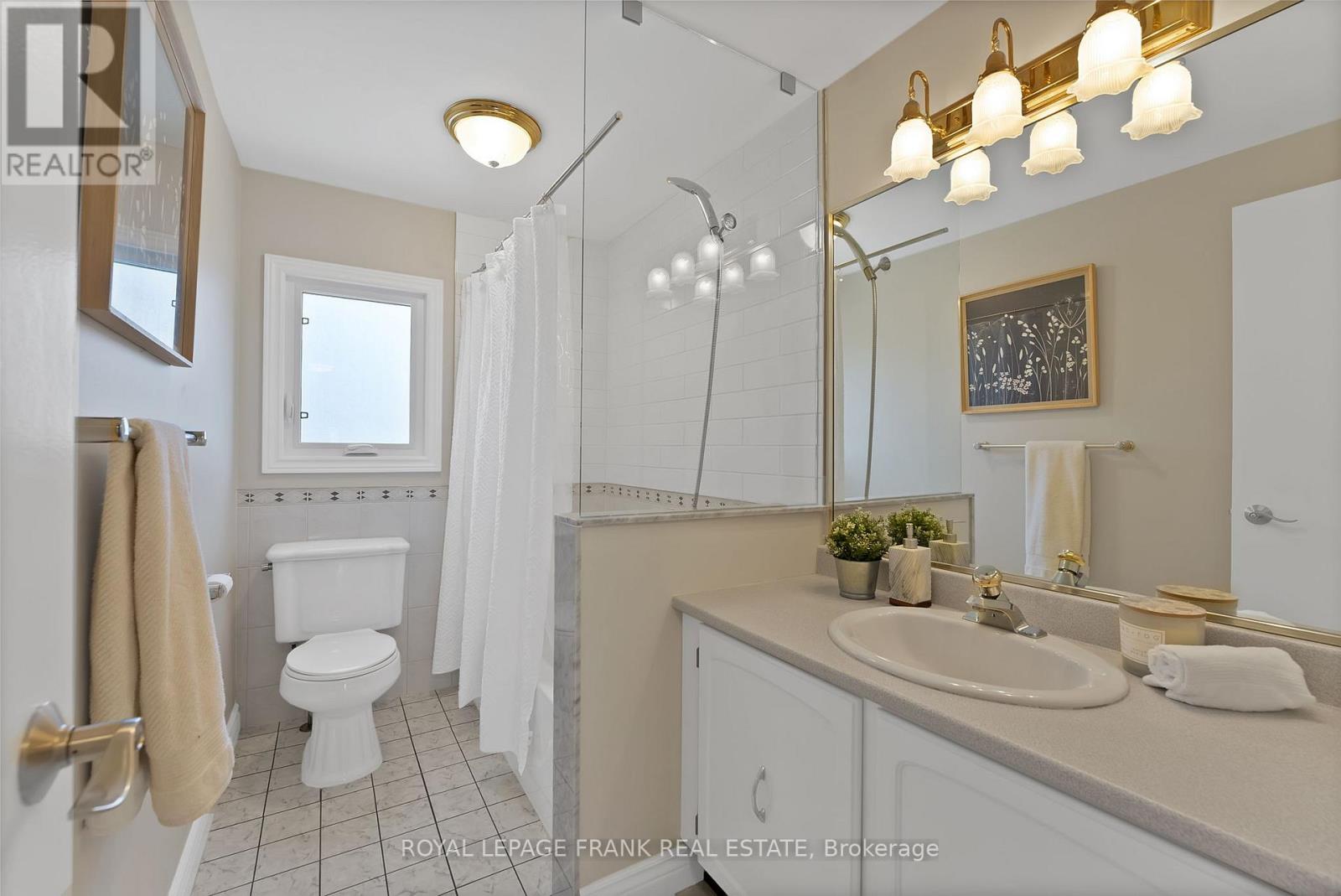 25 Michael Boulevard, Whitby, Ontario  L1N 5P4 - Photo 20 - E13057312