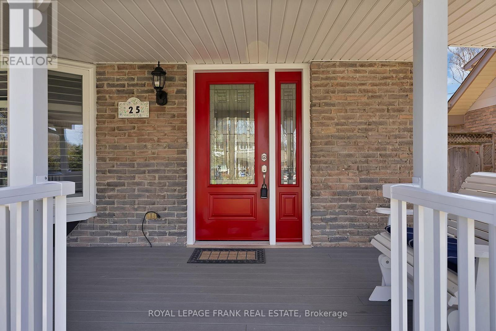 25 Michael Boulevard, Whitby, Ontario  L1N 5P4 - Photo 4 - E13057312