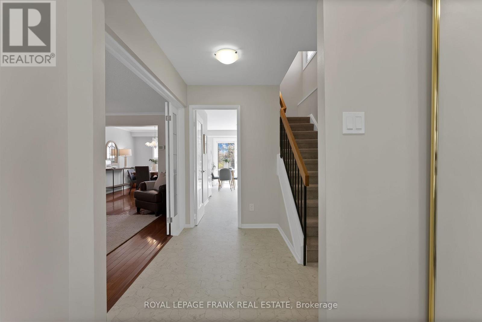 25 Michael Boulevard, Whitby, Ontario  L1N 5P4 - Photo 7 - E13057312