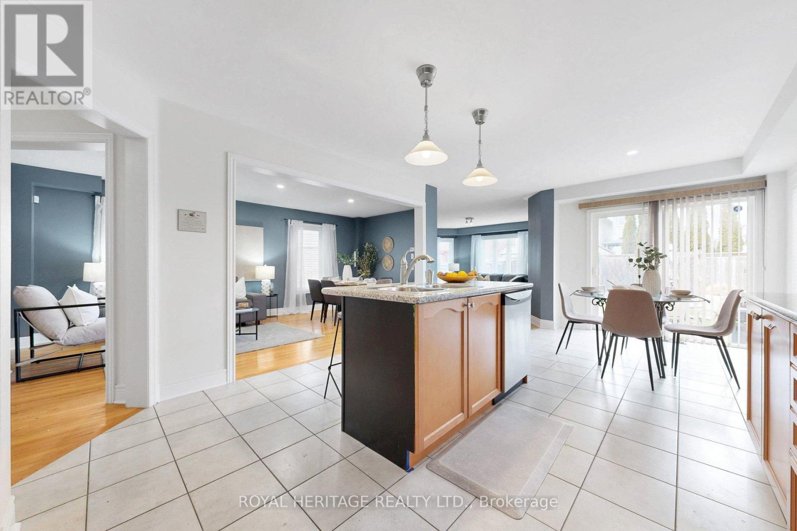 32 Bathgate Crescent, Clarington, Ontario  L1E 0B3 - Photo 10 - E13057338