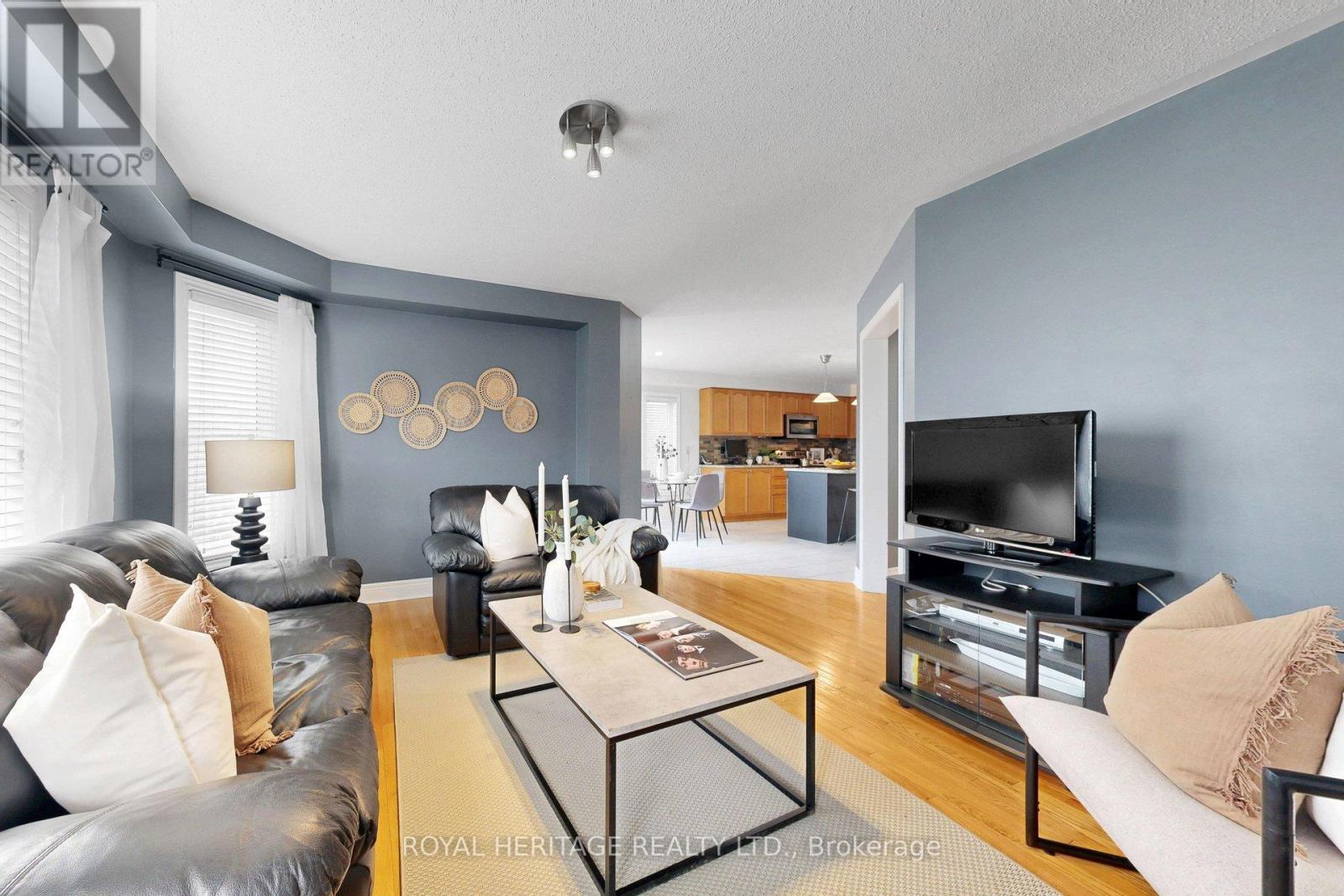 32 Bathgate Crescent, Clarington, Ontario  L1E 0B3 - Photo 17 - E13057338