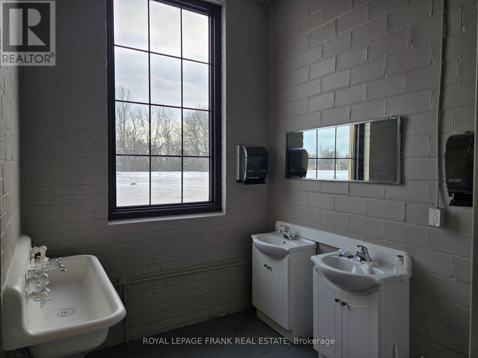 200 - 182 Wellington Street, Clarington, Ontario  L1C 1W3 - Photo 8 - E13057388