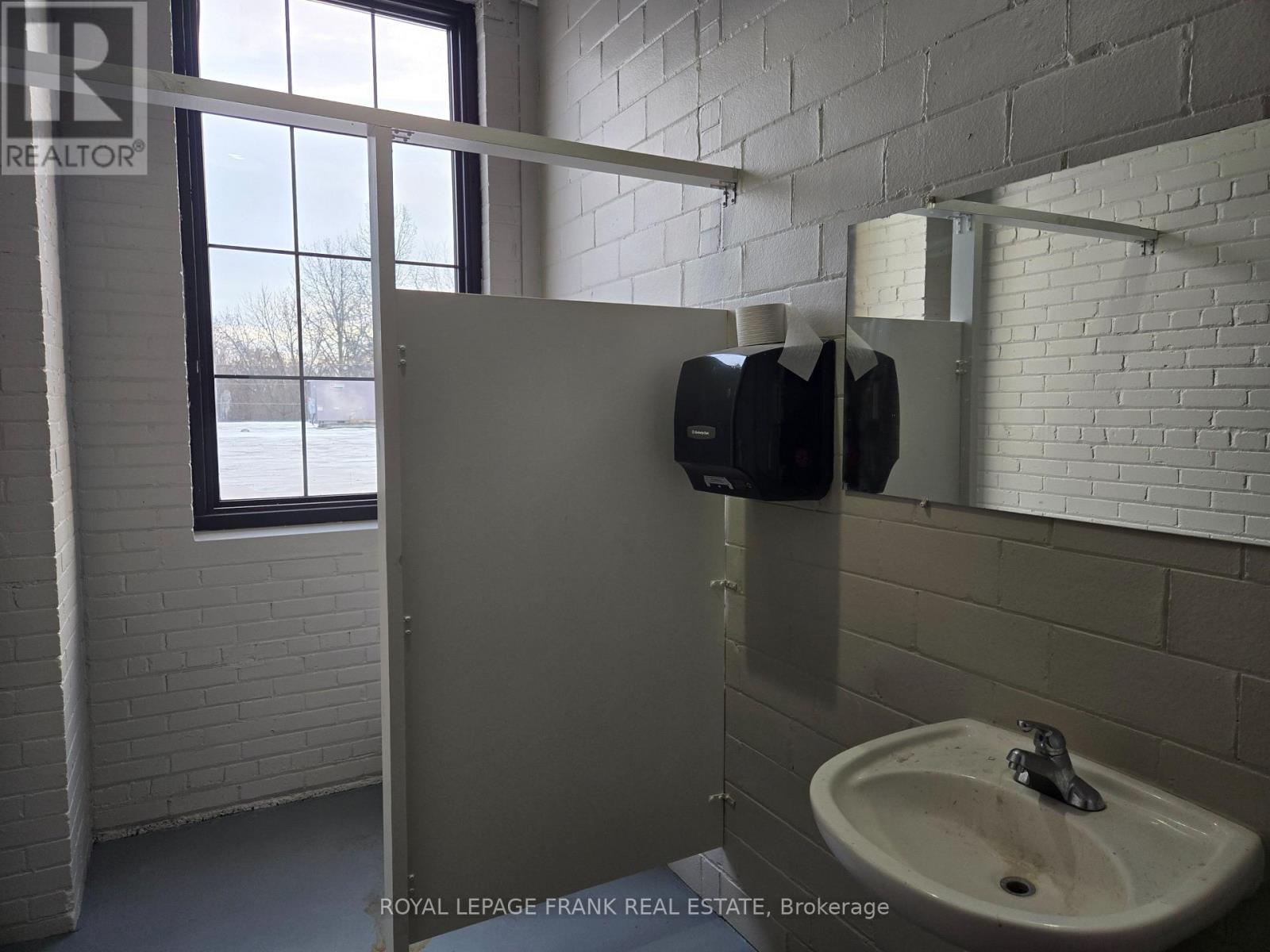 200 - 182 Wellington Street, Clarington, Ontario  L1C 1W3 - Photo 9 - E13057388