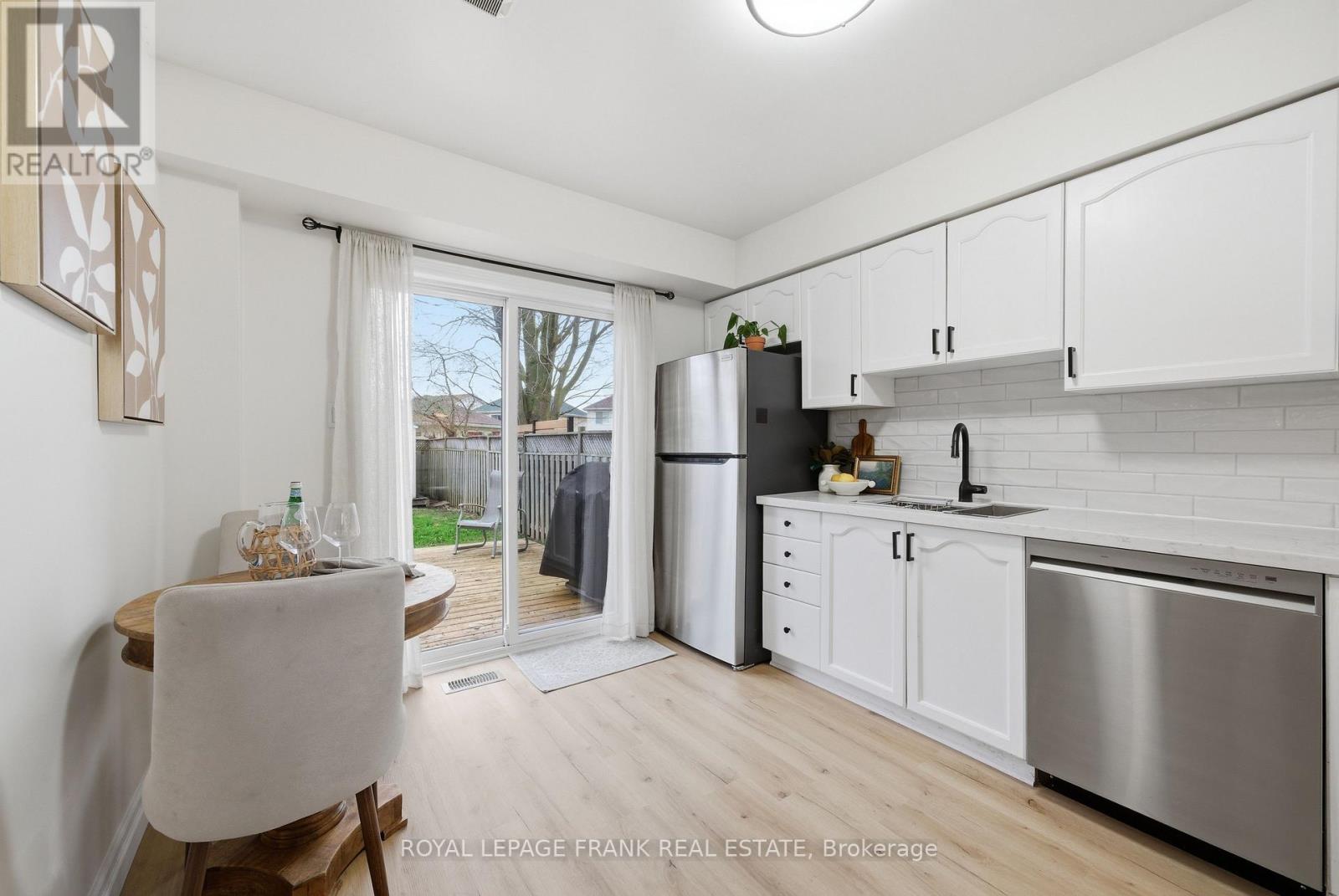 9 Brownstone Crescent, Clarington, Ontario  L1E 2Y1 - Photo 12 - E13057402