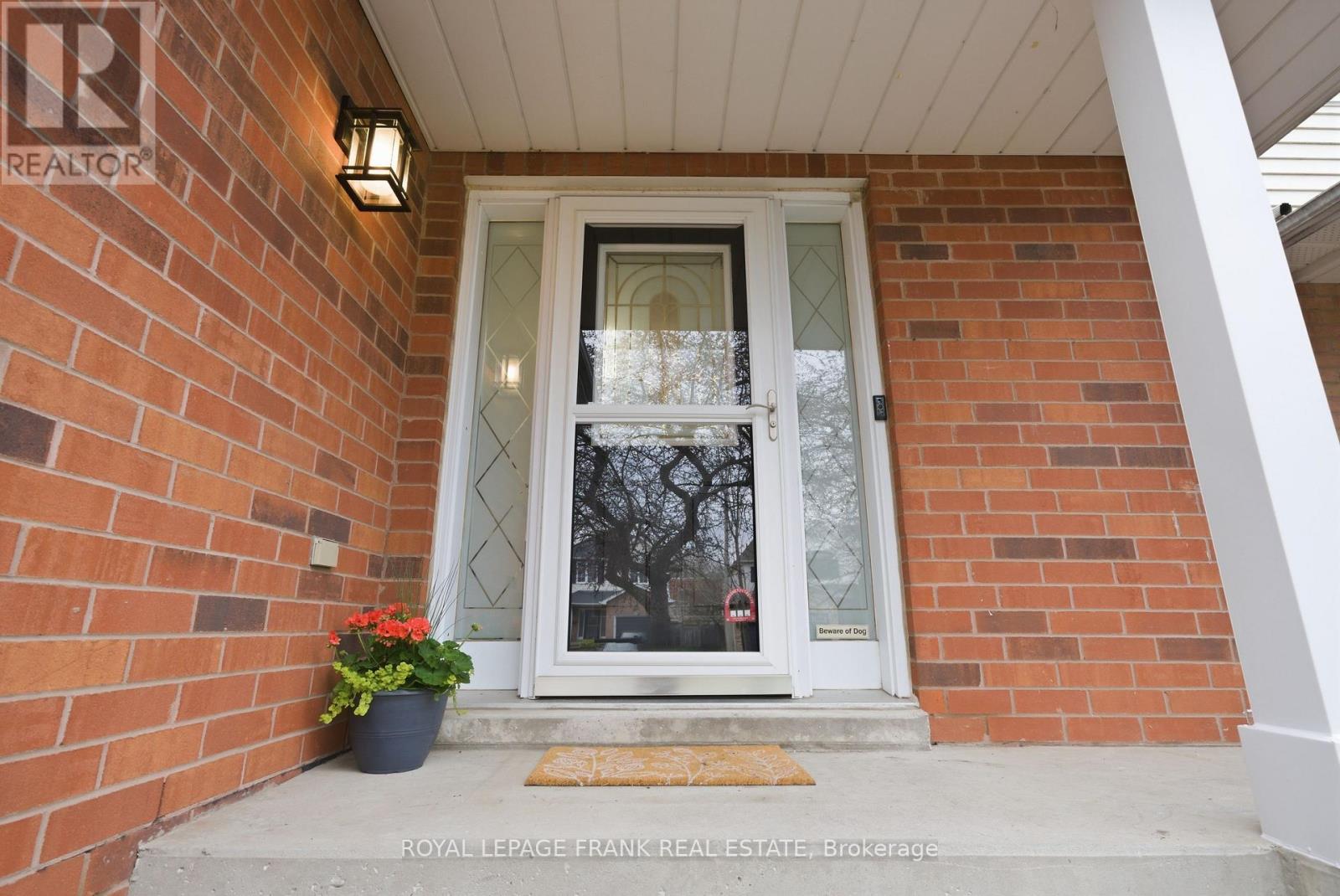 9 Brownstone Crescent, Clarington, Ontario  L1E 2Y1 - Photo 4 - E13057402