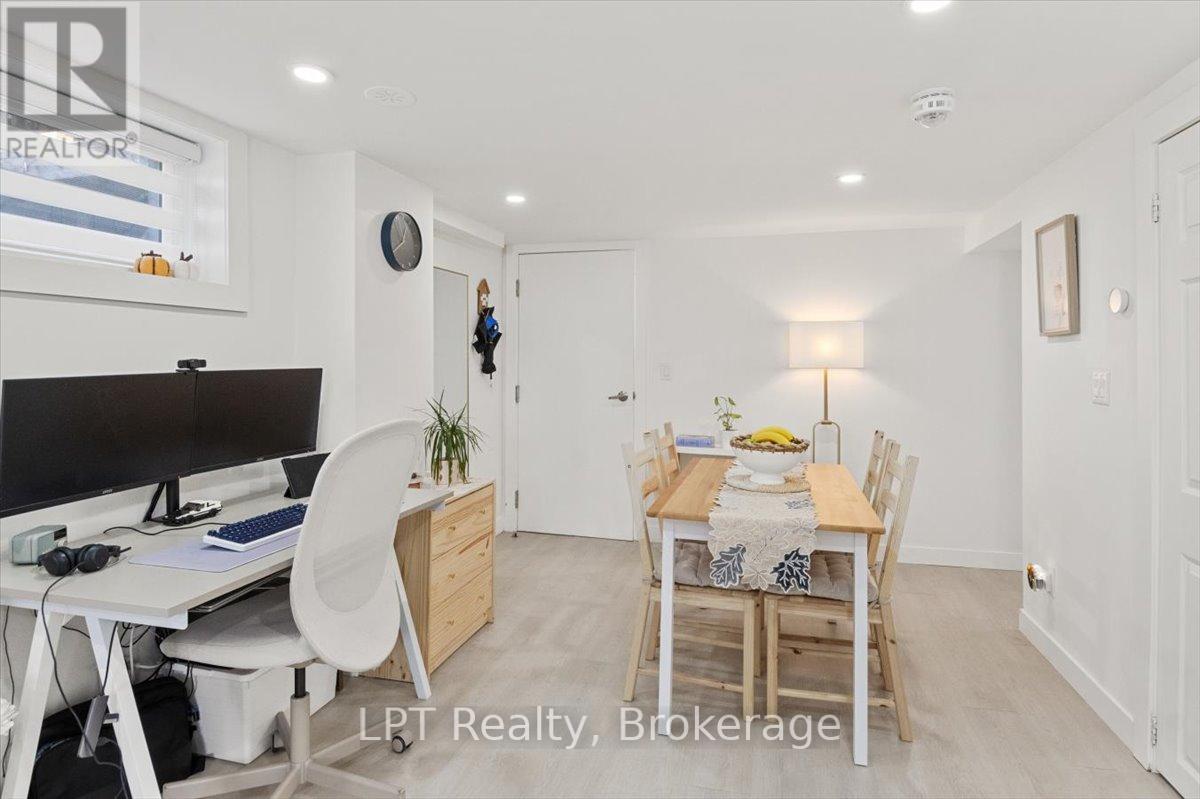 667 Wickens Avenue, Burlington, Ontario  L7T 3T1 - Photo 30 - W13057538