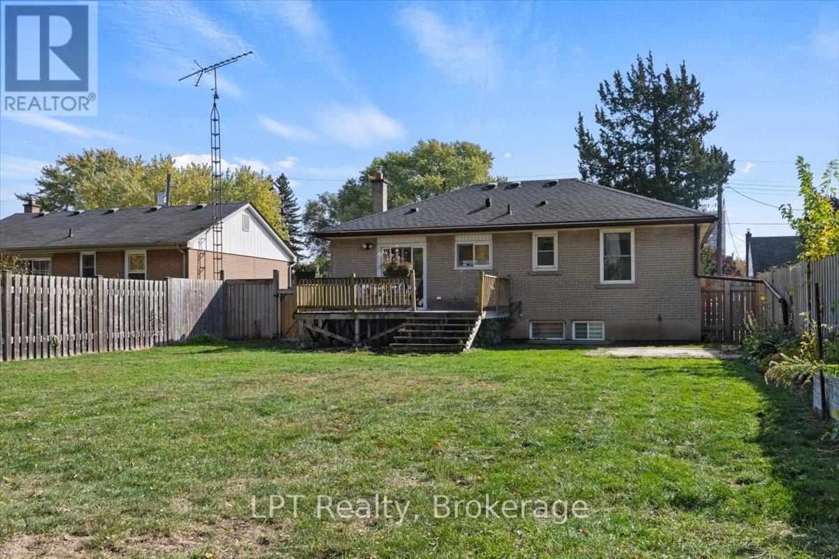 667 Wickens Avenue, Burlington, Ontario  L7T 3T1 - Photo 41 - W13057538