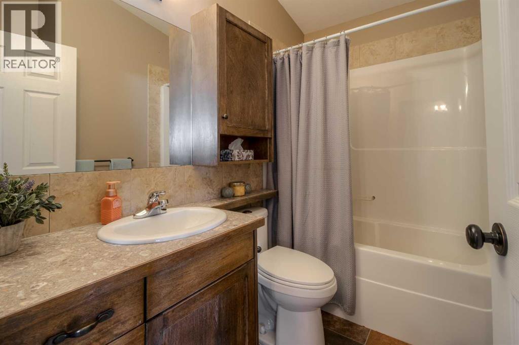 380 Grizzly Crescent N, Lethbridge, Alberta  T1H 4E6 - Photo 31 - A2281077