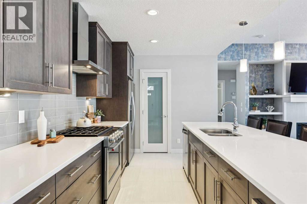 196 Silverado Plains Park SW, Calgary, Alberta  T2X 1Y9 - Photo 8 - A2288572
