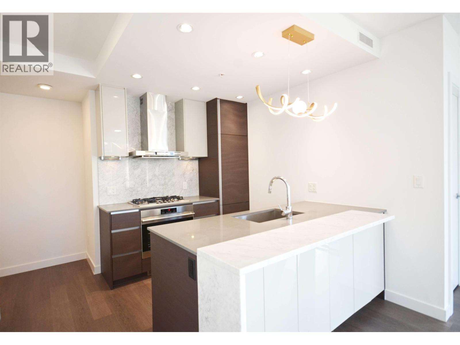 502 6098 Station Street, Burnaby, British Columbia  V5H 0H4 - Photo 1 - R3115984