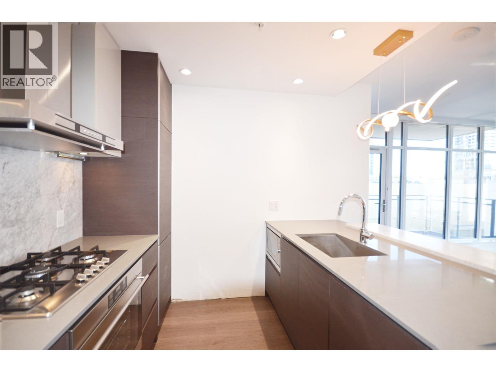 502 6098 Station Street, Burnaby, British Columbia  V5H 0H4 - Photo 3 - R3115984