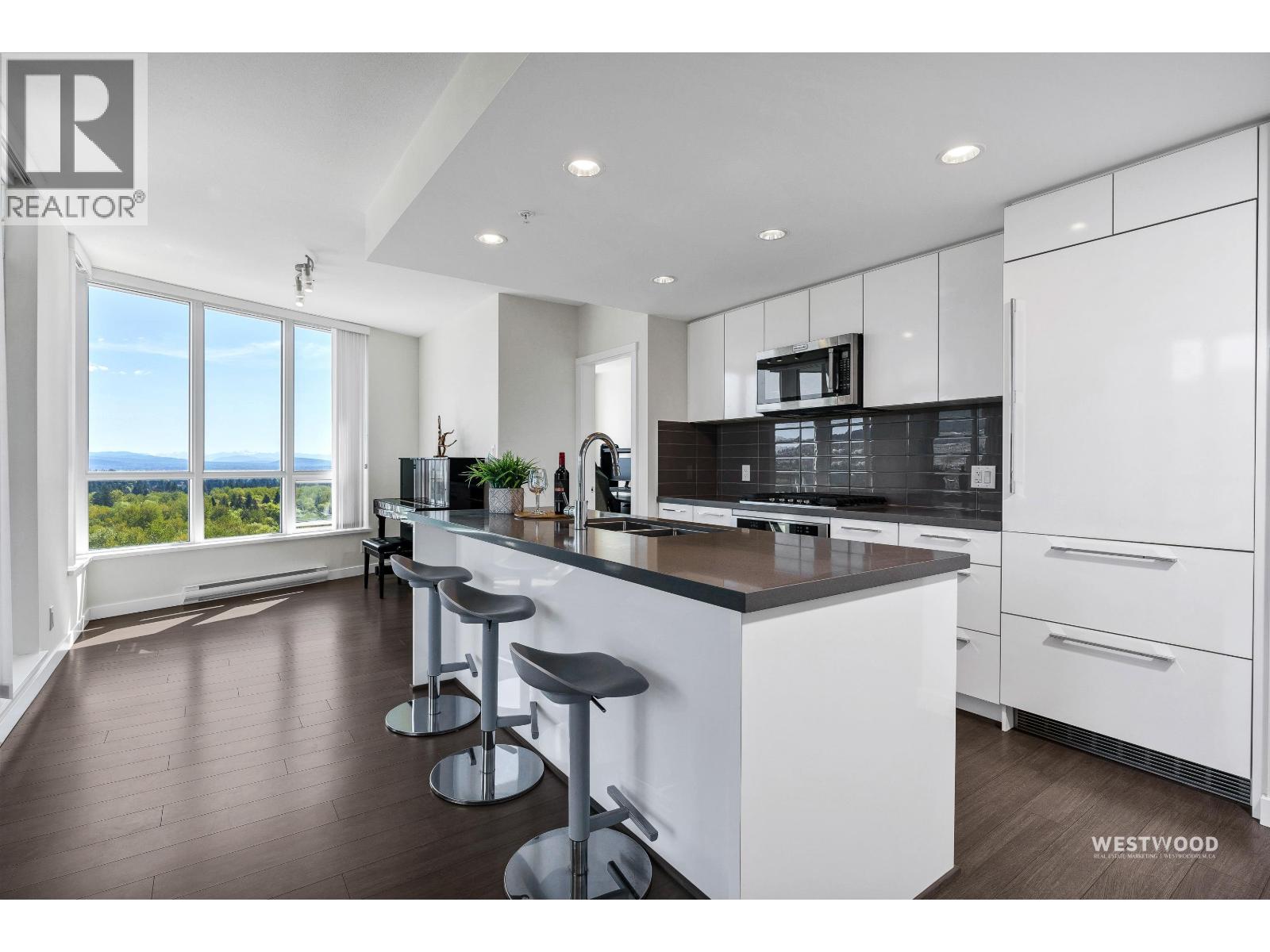 2301 3093 Windsor Gate, Coquitlam, British Columbia  V3B 0N2 - Photo 5 - R3115611