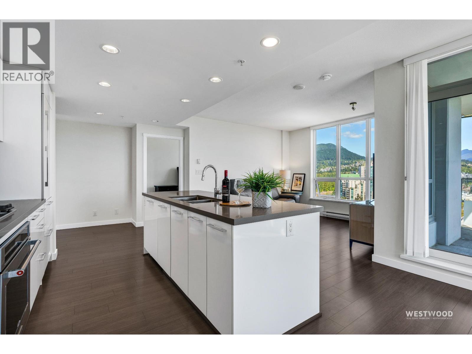 2301 3093 Windsor Gate, Coquitlam, British Columbia  V3B 0N2 - Photo 7 - R3115611