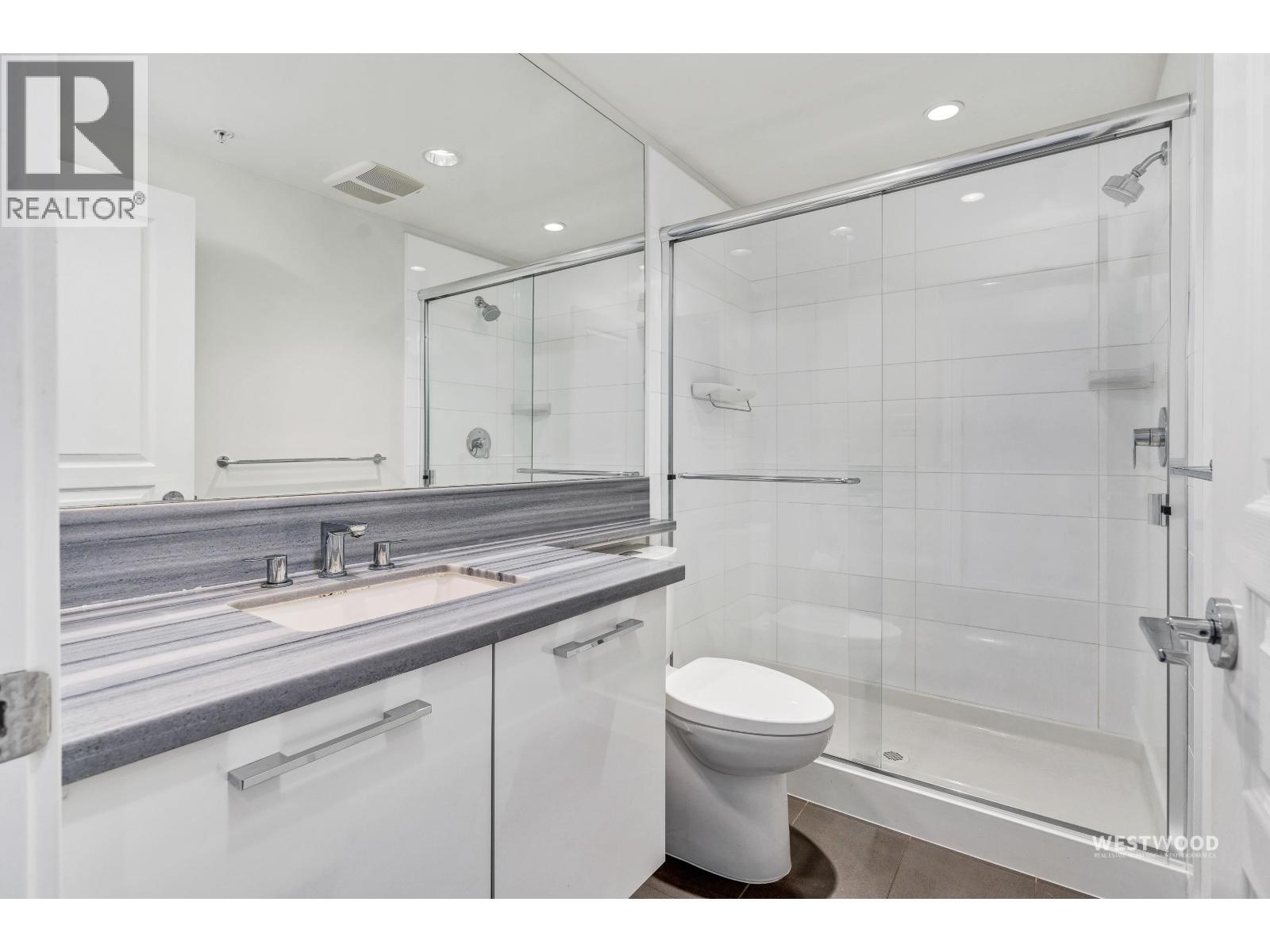 2301 3093 Windsor Gate, Coquitlam, British Columbia  V3B 0N2 - Photo 17 - R3115611