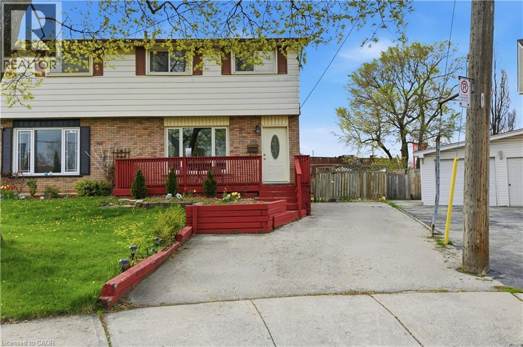 116 GAINSBOROUGH Road, Hamilton, Ontario