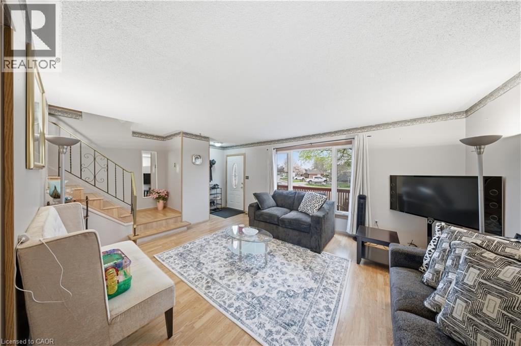 116 Gainsborough Road, Hamilton, Ontario  L8E 1E1 - Photo 4 - 40824419