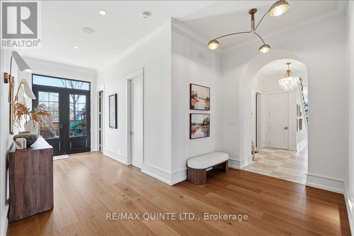 88 Bridge Street, Prince Edward County, Ontario  K0K 2T0 - Photo 17 - X13057234