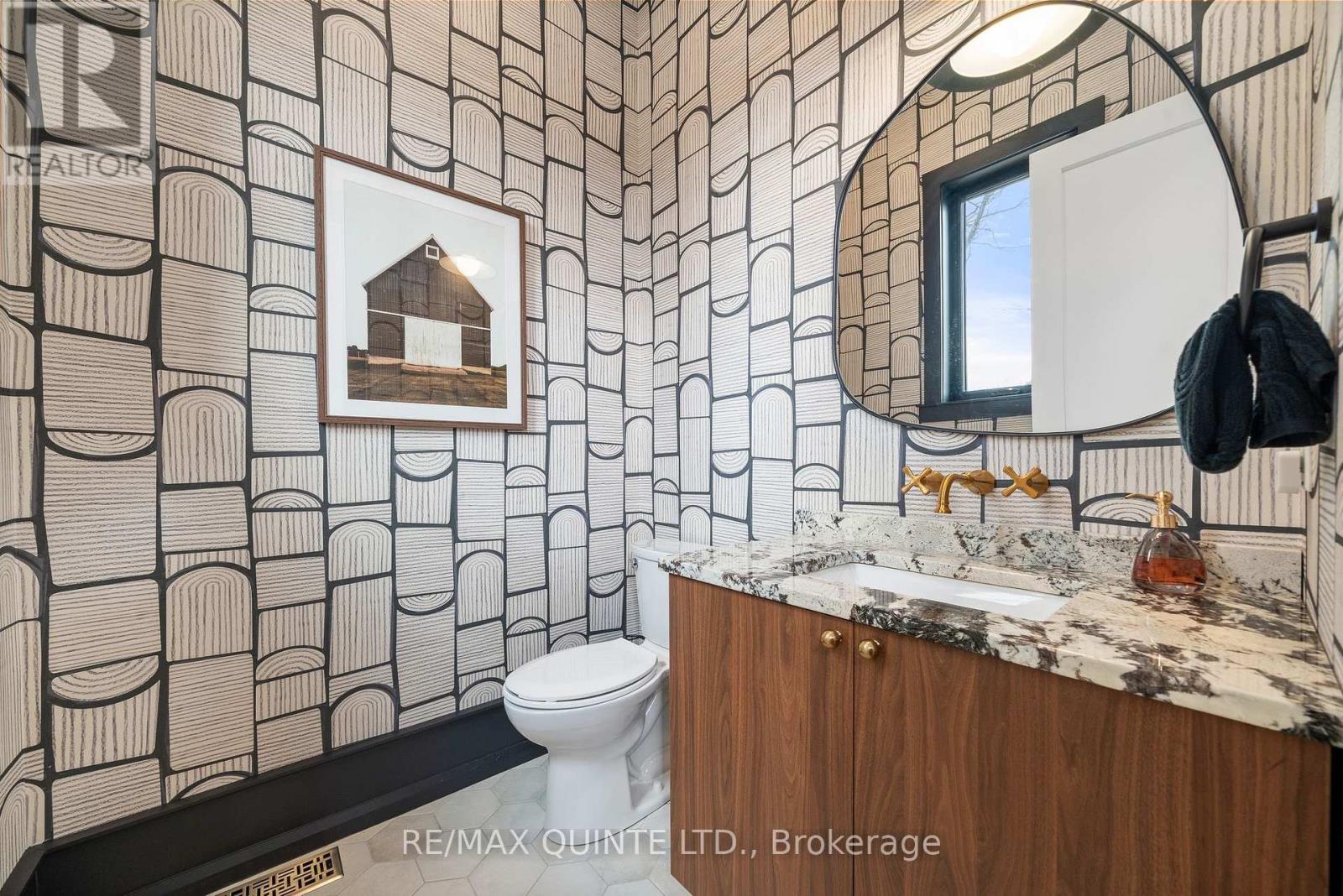 88 Bridge Street, Prince Edward County, Ontario  K0K 2T0 - Photo 18 - X13057234