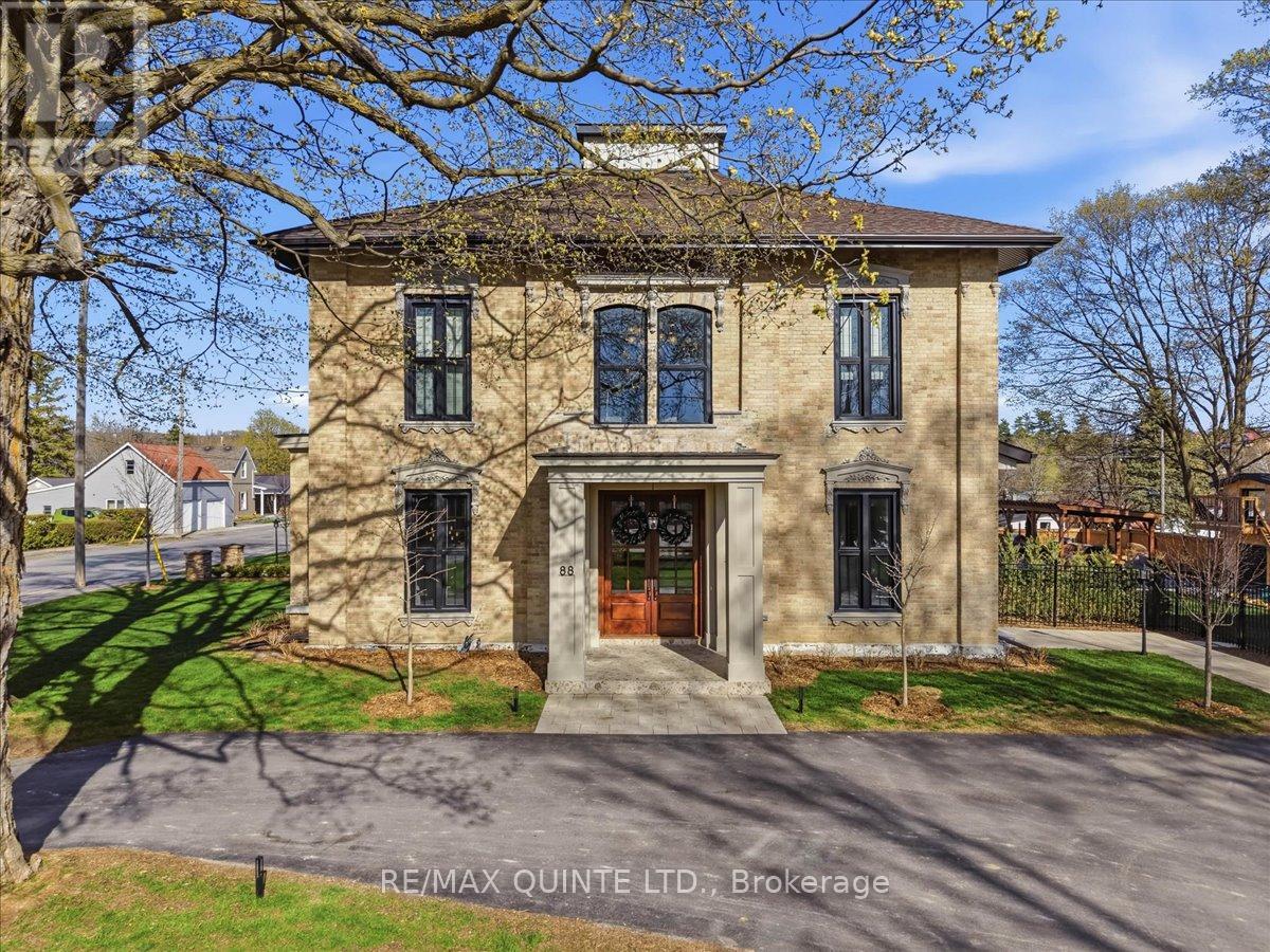 88 Bridge Street, Prince Edward County, Ontario  K0K 2T0 - Photo 2 - X13057234