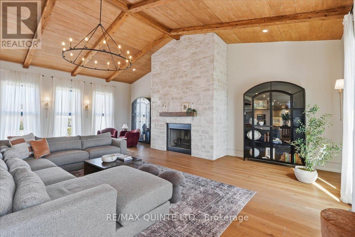 88 Bridge Street, Prince Edward County, Ontario  K0K 2T0 - Photo 20 - X13057234