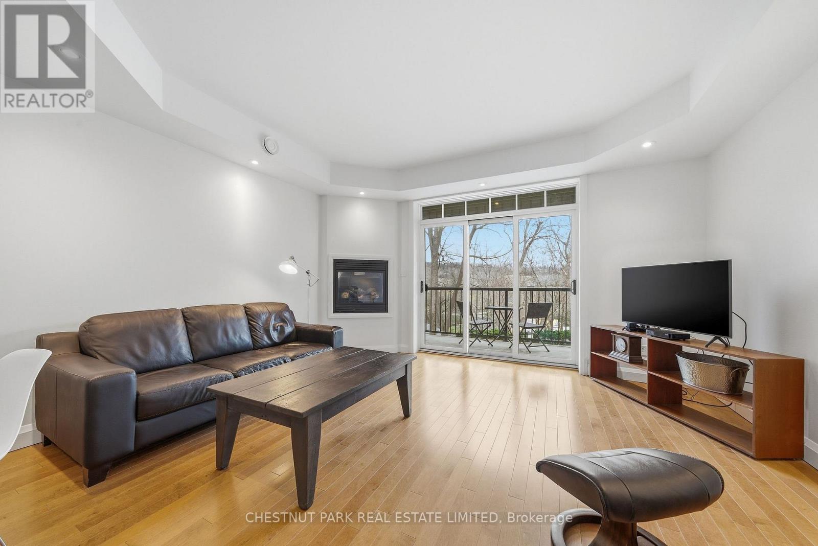 2 - 4 Bridge Street, Prince Edward County, Ontario  K0K 2T0 - Photo 13 - X13057518