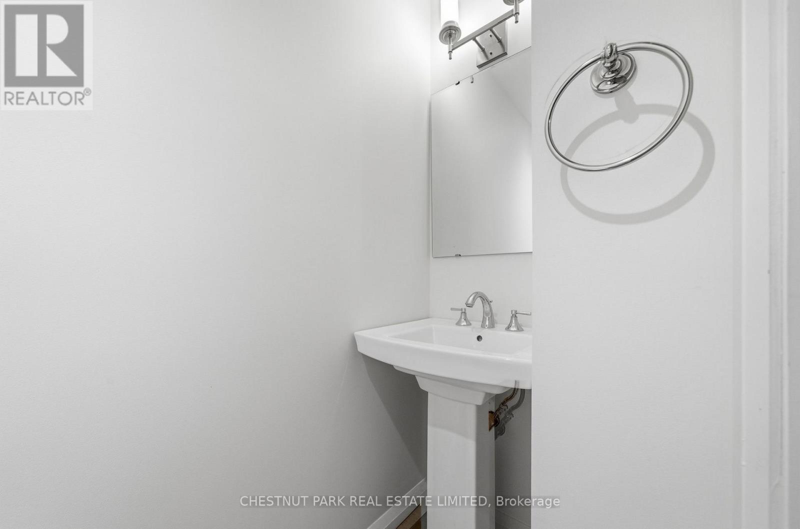 2 - 4 Bridge Street, Prince Edward County, Ontario  K0K 2T0 - Photo 28 - X13057518