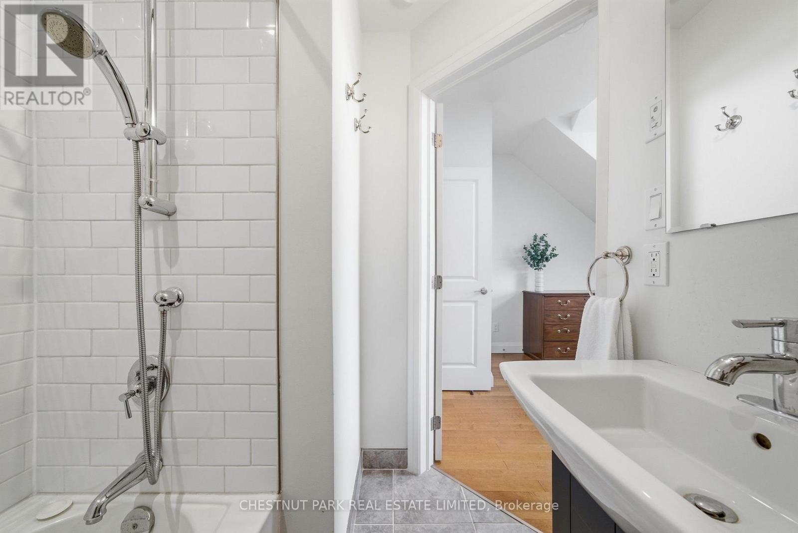 2 - 4 Bridge Street, Prince Edward County, Ontario  K0K 2T0 - Photo 35 - X13057518