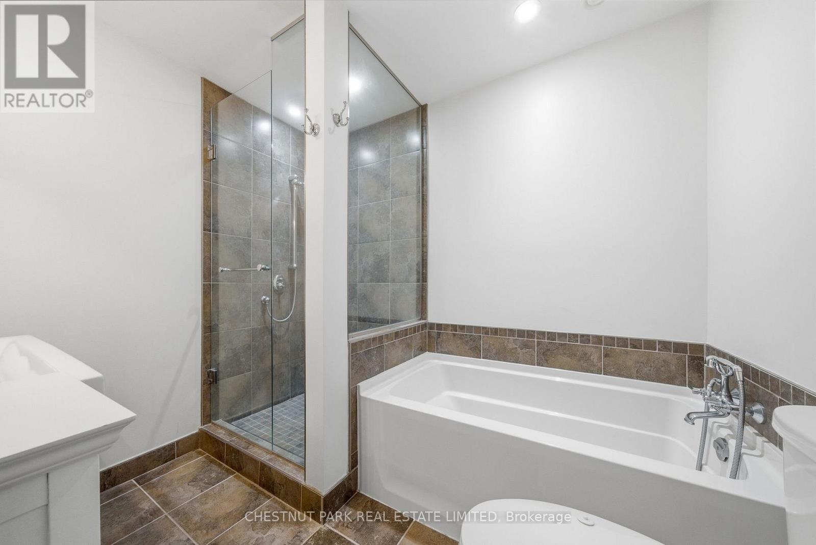 2 - 4 Bridge Street, Prince Edward County, Ontario  K0K 2T0 - Photo 41 - X13057518