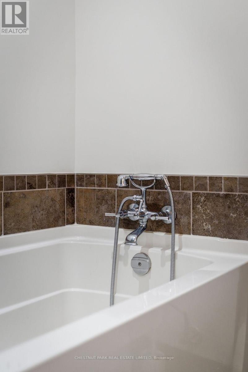 2 - 4 Bridge Street, Prince Edward County, Ontario  K0K 2T0 - Photo 42 - X13057518