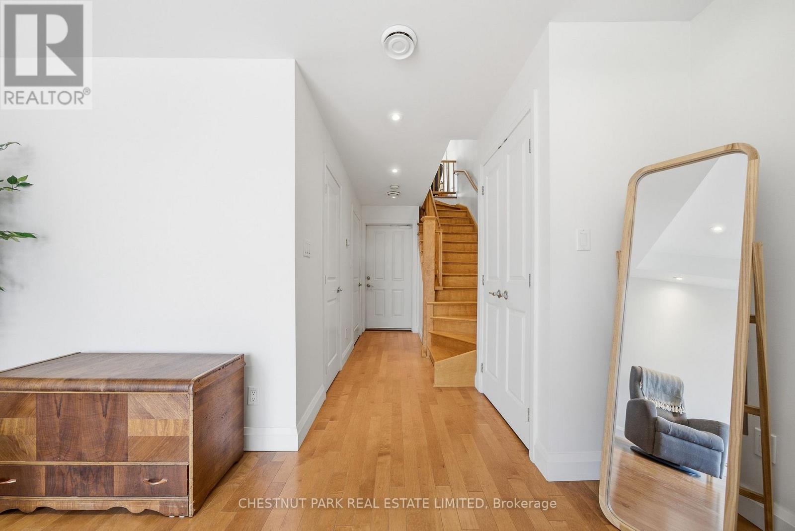 2 - 4 Bridge Street, Prince Edward County, Ontario  K0K 2T0 - Photo 9 - X13057518