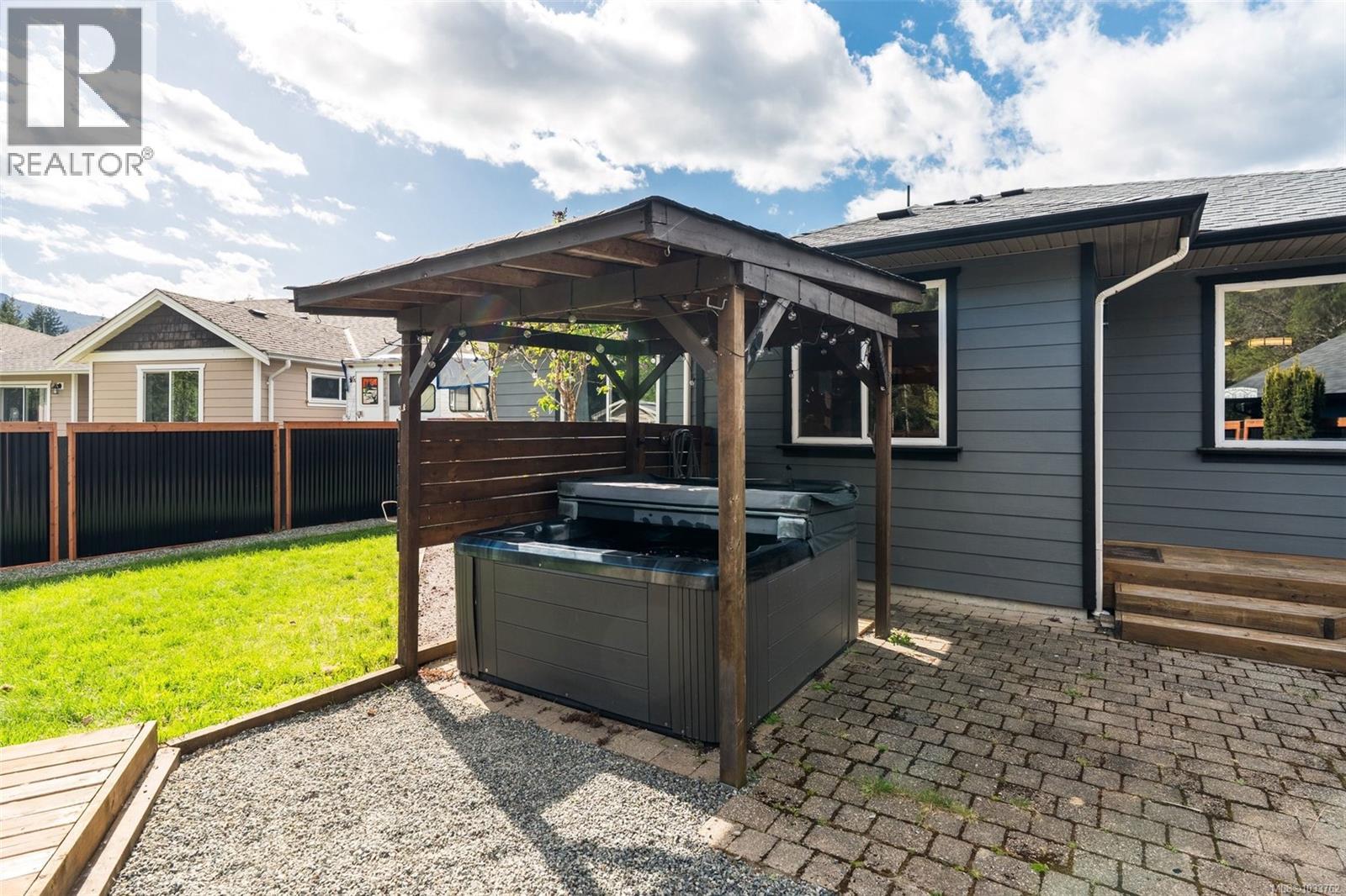 224 Johel Rd, Lake Cowichan, British Columbia  V0R 2G0 - Photo 6 - 1033762