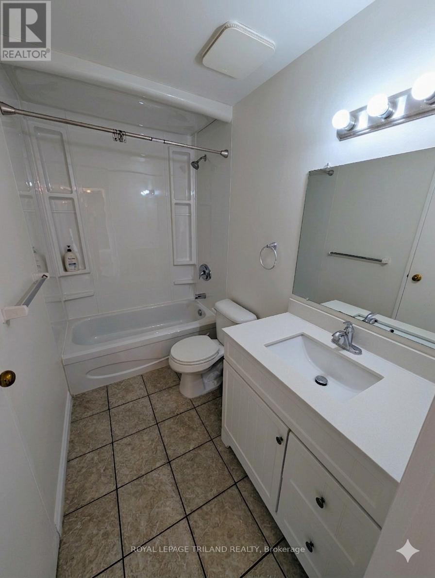 306 - 135 Base Line Road W, London South, Ontario  N6J 4W4 - Photo 15 - X13057362