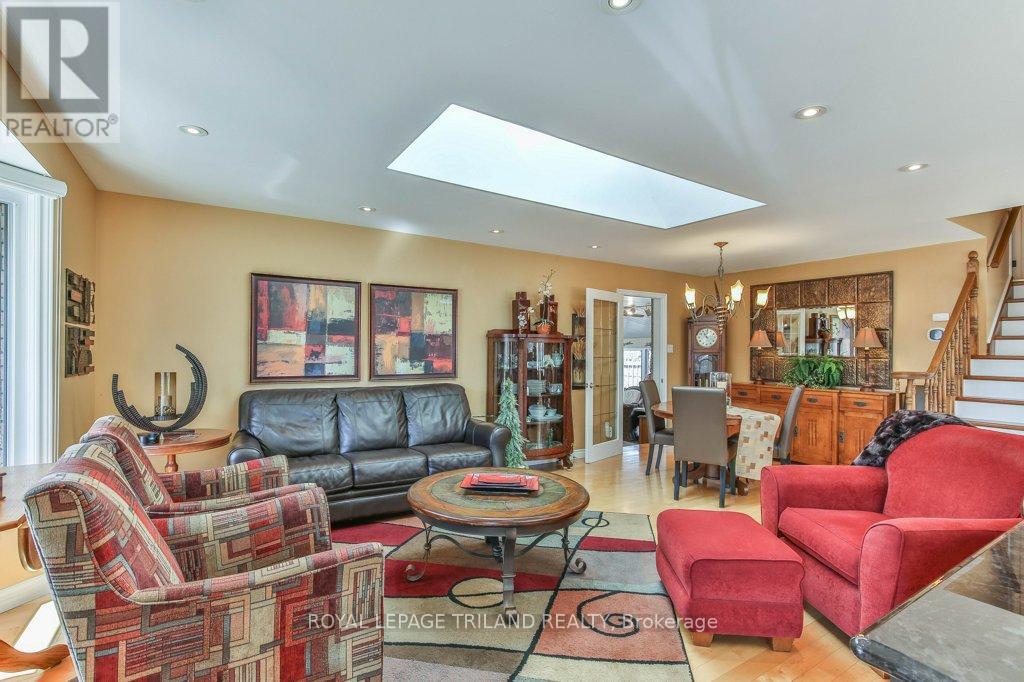 1221 Glenora Drive, London North, Ontario  N5X 2P6 - Photo 4 - X13057372