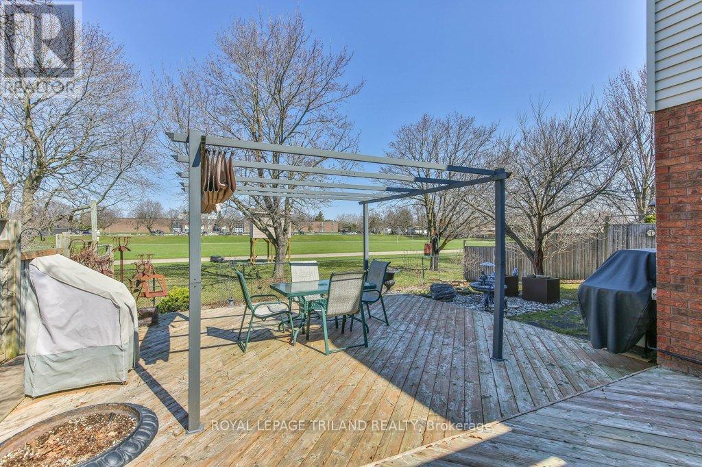 1221 Glenora Drive, London North, Ontario  N5X 2P6 - Photo 40 - X13057372