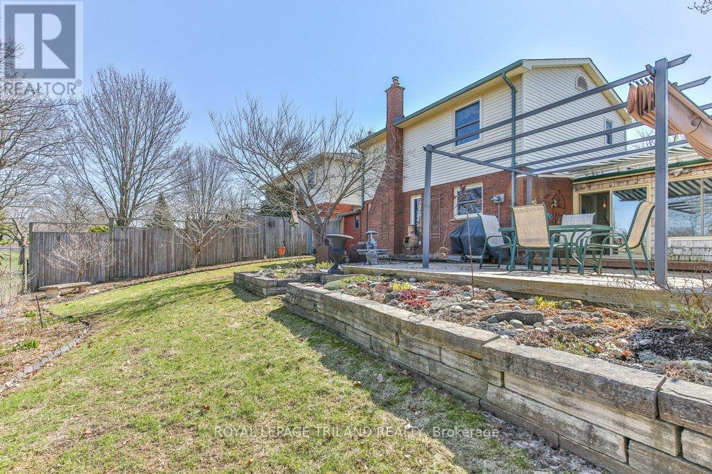 1221 Glenora Drive, London North, Ontario  N5X 2P6 - Photo 47 - X13057372