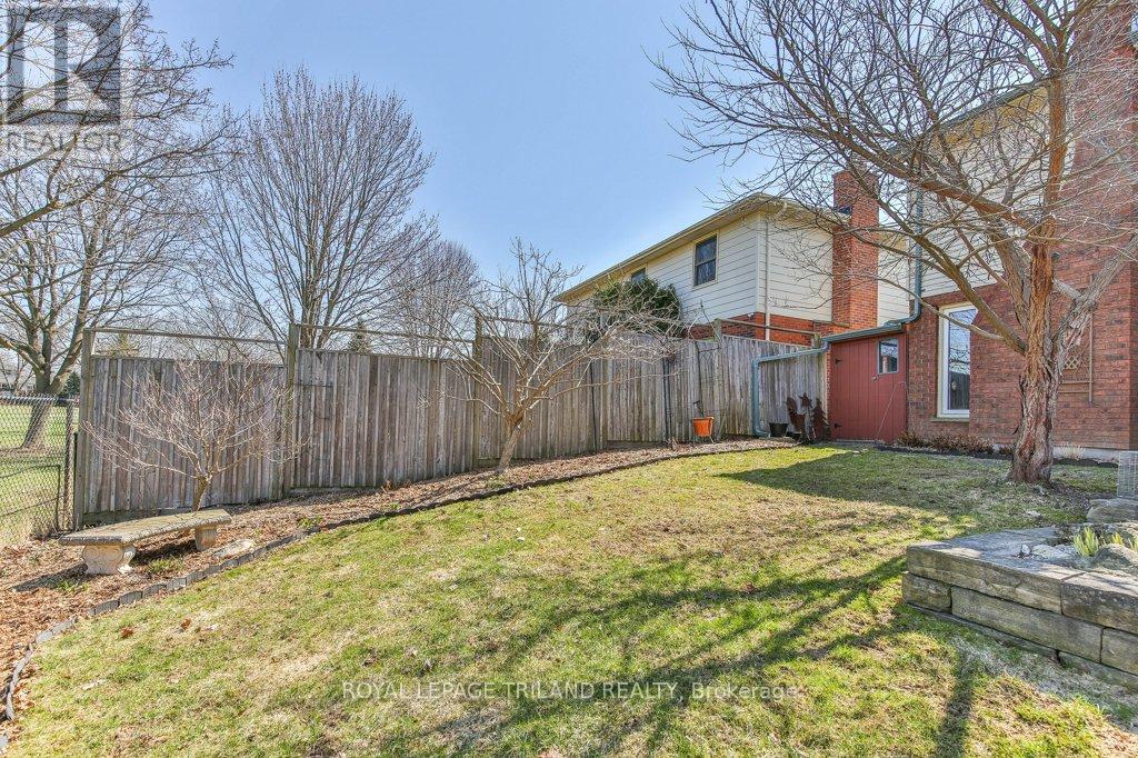 1221 Glenora Drive, London North, Ontario  N5X 2P6 - Photo 49 - X13057372