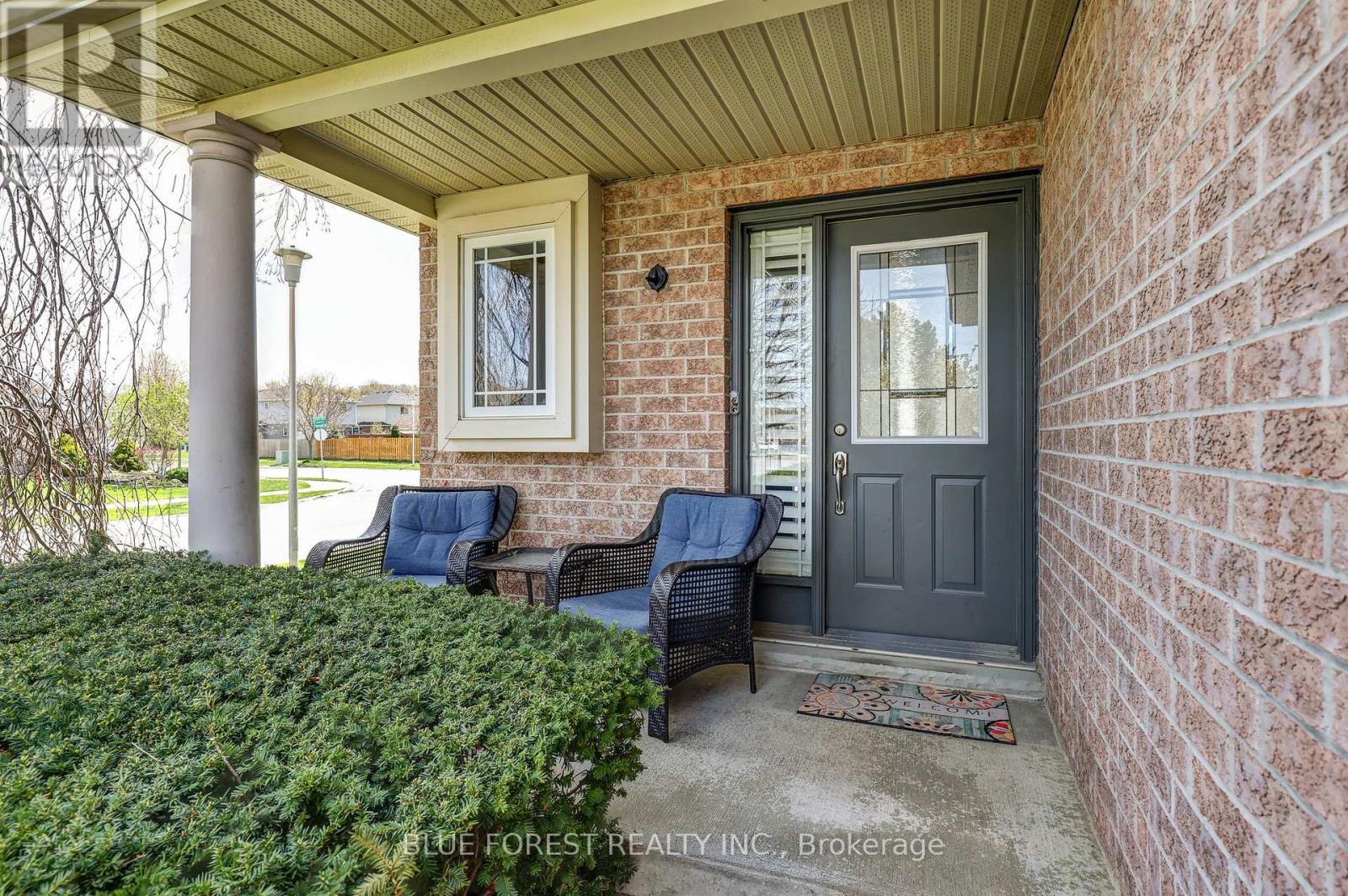 1275 Crosscreek Crescent, London East, Ontario  N5Y 6H6 - Photo 4 - X13057442