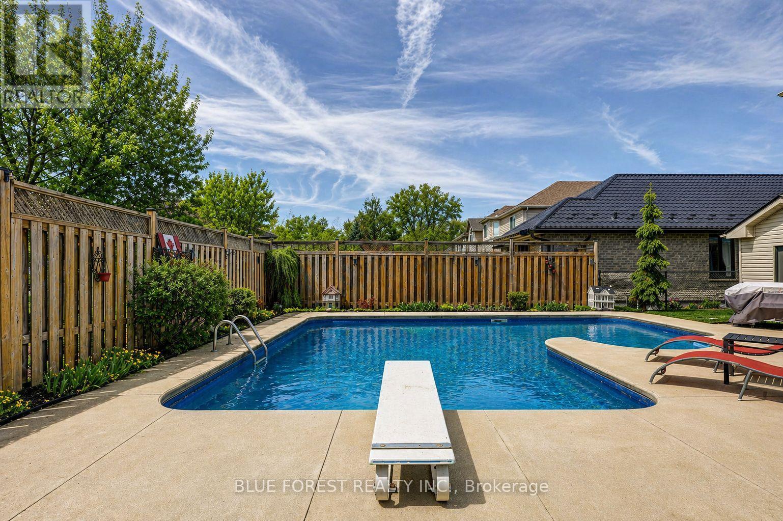 1275 Crosscreek Crescent, London East, Ontario  N5Y 6H6 - Photo 41 - X13057442