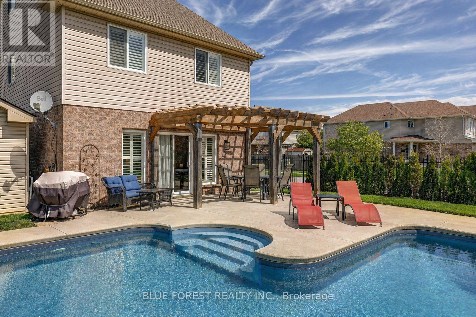 1275 Crosscreek Crescent, London East, Ontario  N5Y 6H6 - Photo 46 - X13057442