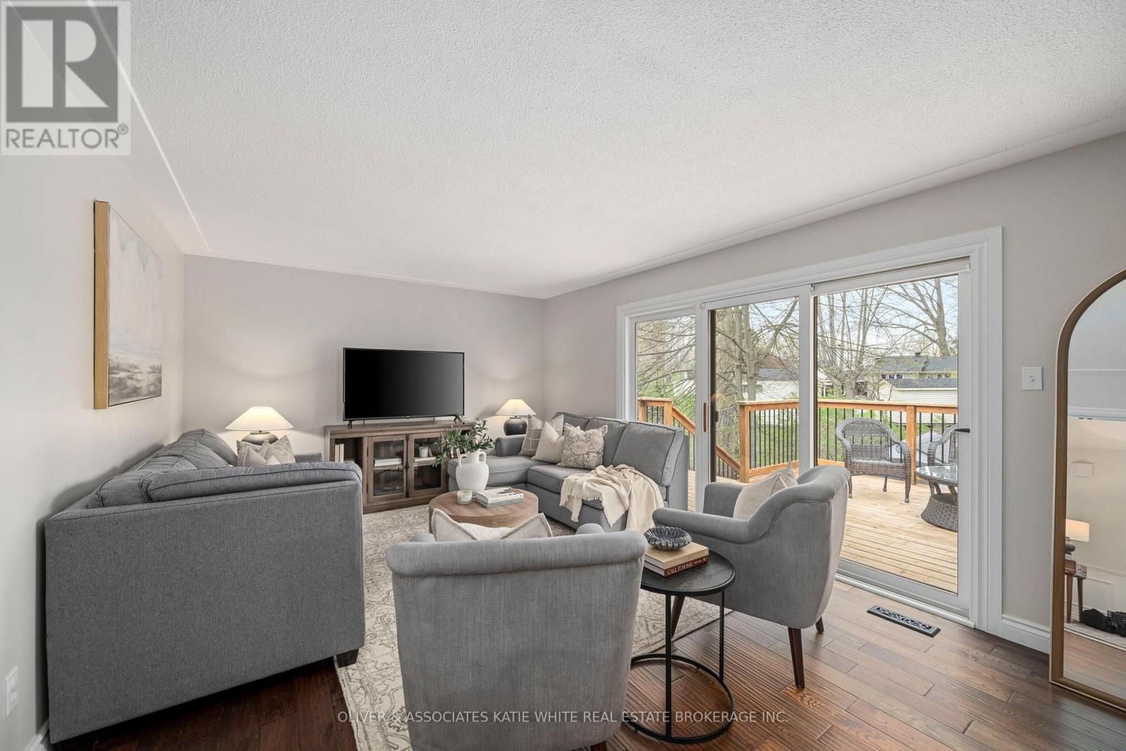 53 Timber Drive, London South, Ontario  N6K 1Y8 - Photo 3 - X13057484