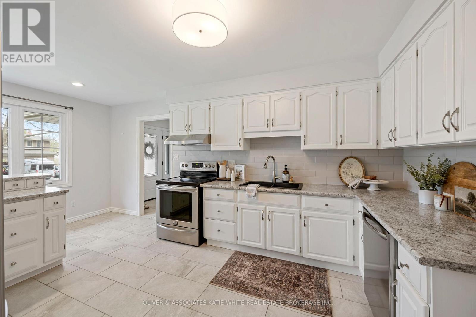 53 Timber Drive, London South, Ontario  N6K 1Y8 - Photo 8 - X13057484