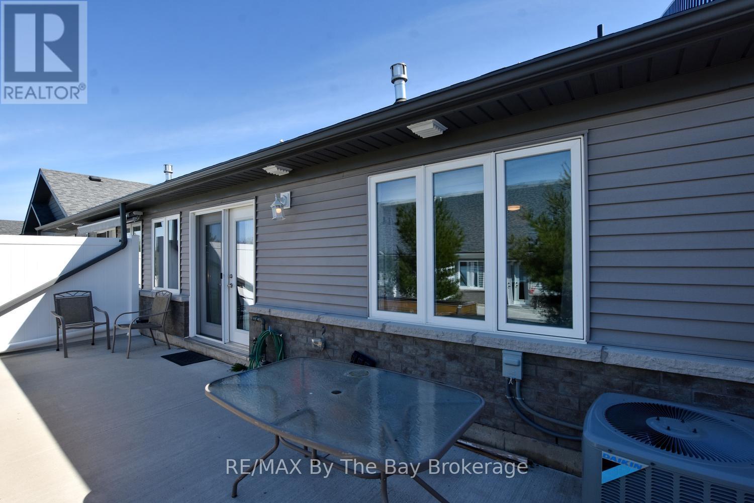 77 Ivy Crescent, Wasaga Beach, Ontario  L9Z 0H8 - Photo 17 - S13057128