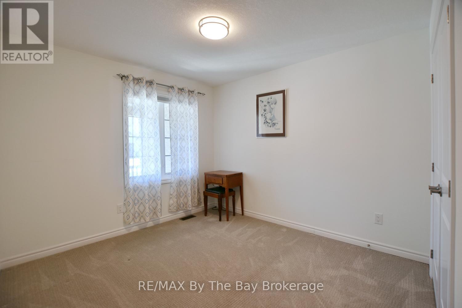 77 Ivy Crescent, Wasaga Beach, Ontario  L9Z 0H8 - Photo 6 - S13057128