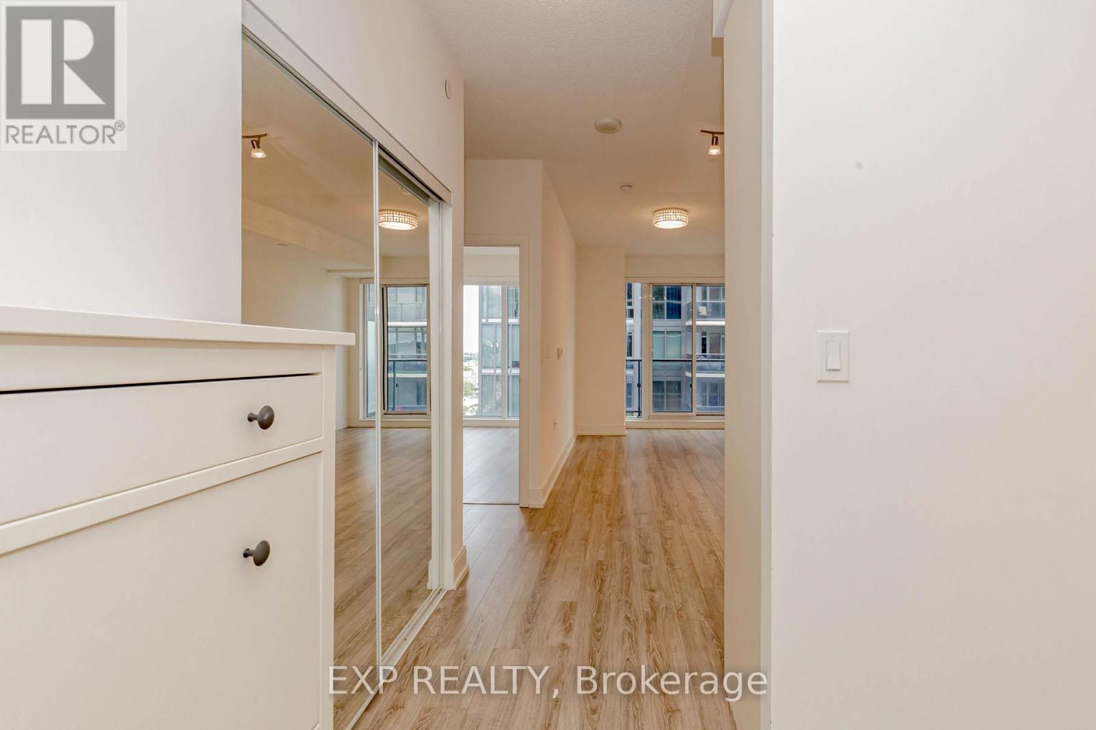 1603 - 9608 Yonge Street, Richmond Hill, Ontario  L4C 0X4 - Photo 19 - N12995064