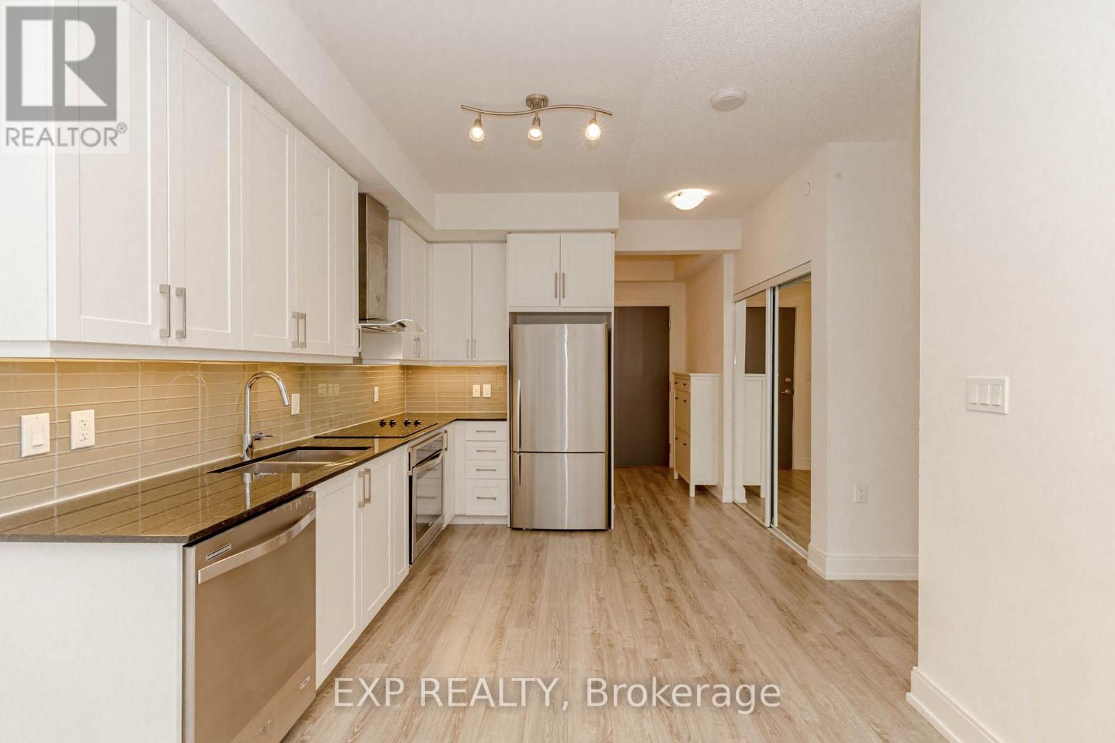 1603 - 9608 Yonge Street, Richmond Hill, Ontario  L4C 0X4 - Photo 22 - N12995064