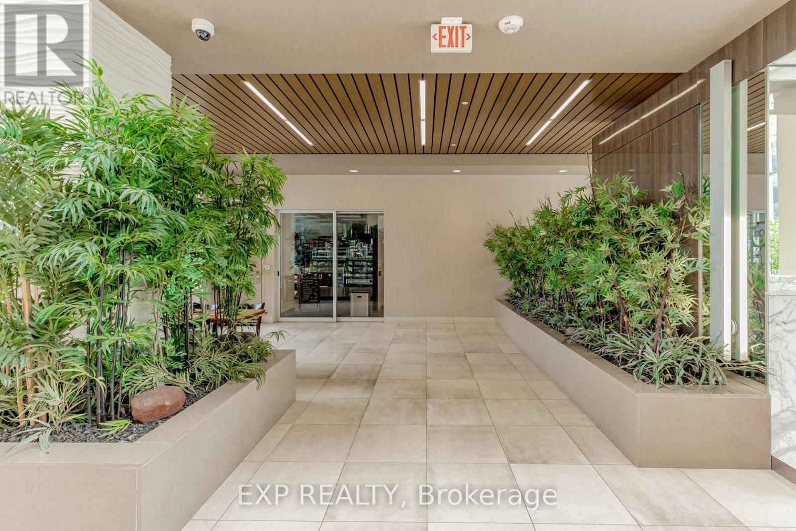 1603 - 9608 Yonge Street, Richmond Hill, Ontario  L4C 0X4 - Photo 8 - N12995064