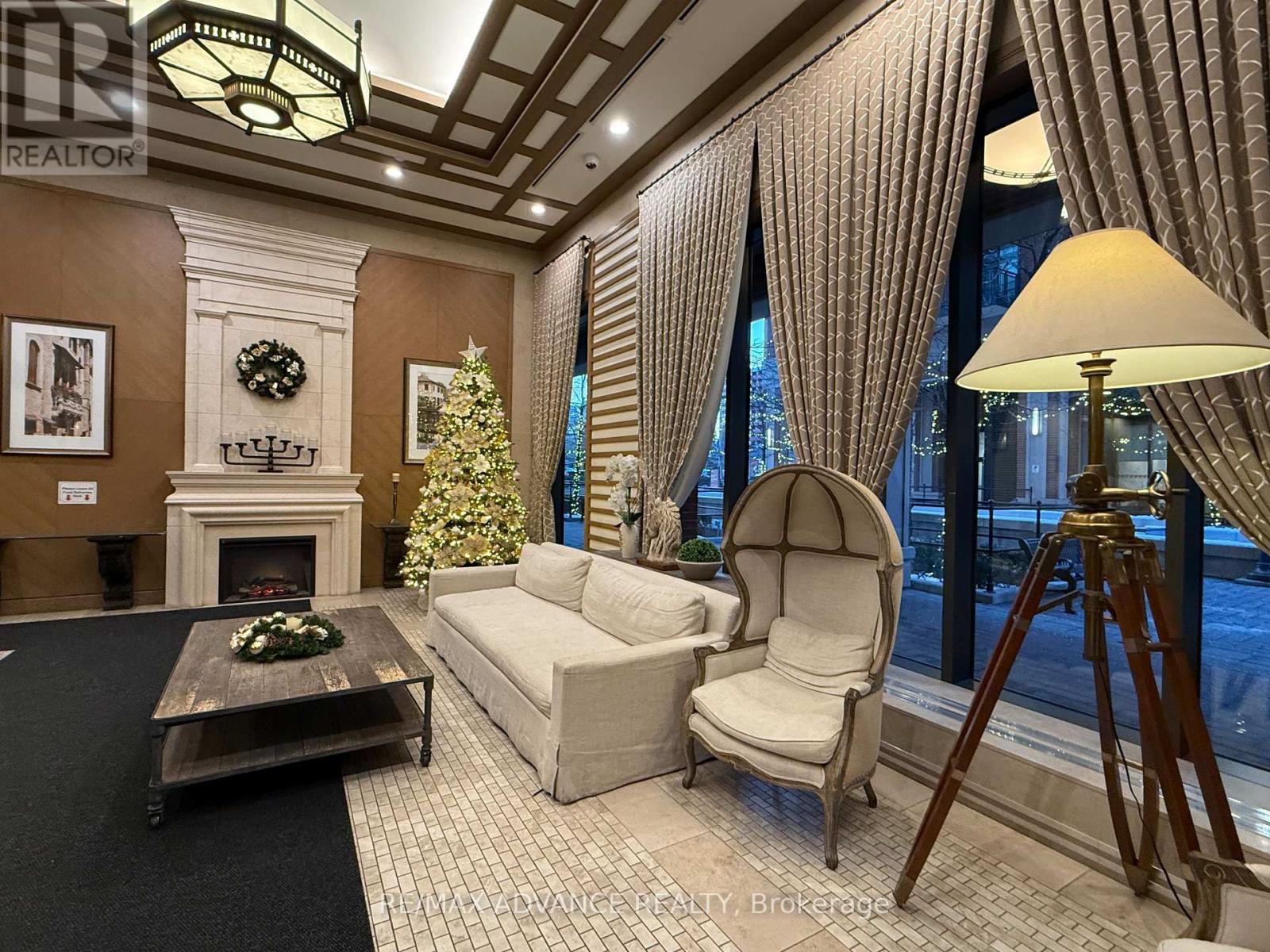 1921 - 800 Lawrence Avenue W, Toronto, Ontario  M6A 0B1 - Photo 2 - W12597898